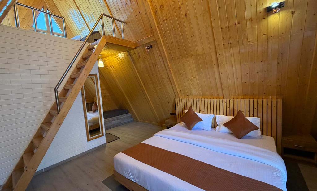 cottage-room-gallery1