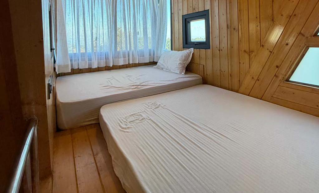 cottage-room-gallery5